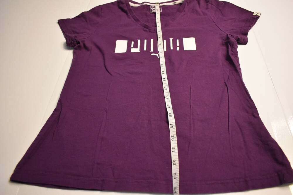 Puma Women's V-Neck Graphic Logo T-Shirt Purple Size Large